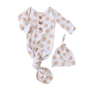 Caden Lane Cookie Crumble Newborn Knot Gown & Hat Set